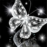 5D Diamond Painting -  Leuchtender Schmetterling