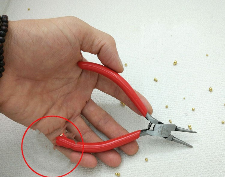 Round tip toothless metalworking pliers