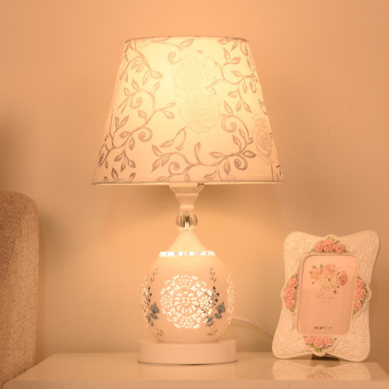 Living Room Study Personality Creative Romantic Dimming Lamp